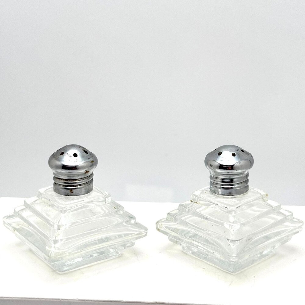 Vintage Irice Pyramid Glass Salt & Pepper Shaker Silver Chrome Tops